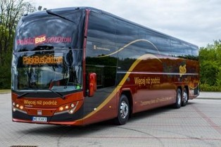 PolskiBus rzuca wyzwanie PKP InterCity i Lux Expressowi
