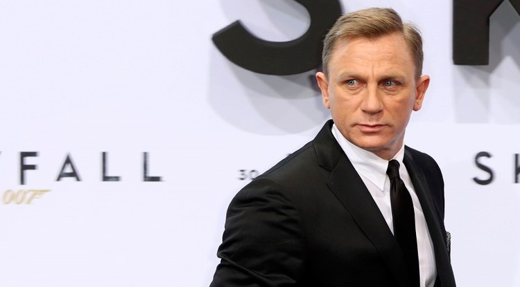 Daniel Craig