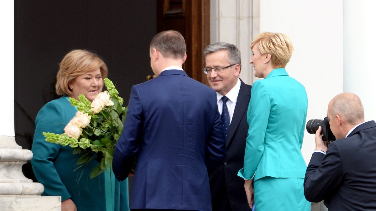 WARSZAWA PREZYDENT ELEKT SPOTKANIE W BELWEDERZE (Andrzej Duda Agata Duda Bronisław Komorowski Anna Komorowska)