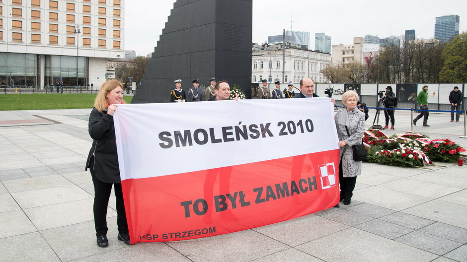 Dziś kolejne obchody rocznicowe katastrofy smoleńskiej. "Niech ktoś w końcu wyjaśni, co tam się stało"