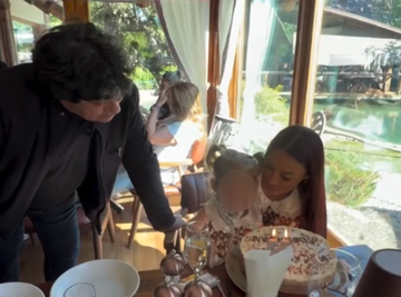 "MOJE STRADANJE JE ZAVRŠENO" Pevačica (33) prošla kroz pakao nasilja i izdaje majke, do SREĆE sa STARIJIM SUPRUGOM I ĆERKICOM (VIDEO)