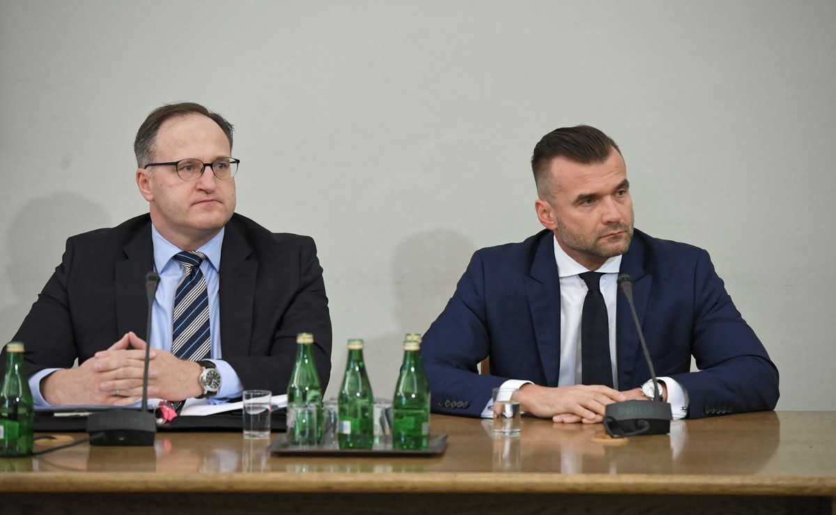 Przesłuchanie przed komisją śledczą. "Na samych telefonach komórkowych wyłudzono prawie 2 mld zł VAT"