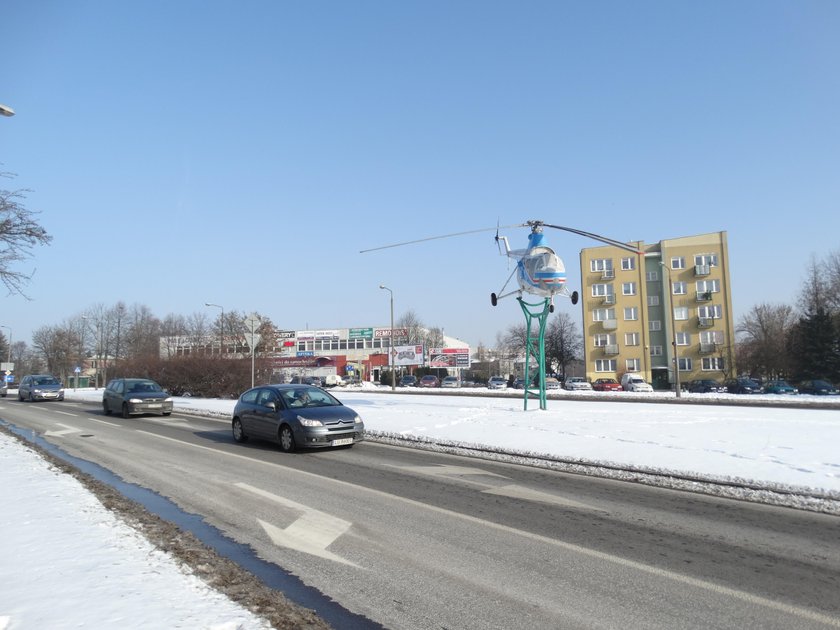 Śmigłowiec przy al. Lotników Polskich w Świdniku