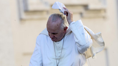 Papież usunął księdza pedofila z Chile ze stanu kapłańskiego