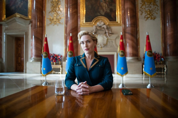 Kate Winslet w serialu "Pałac"