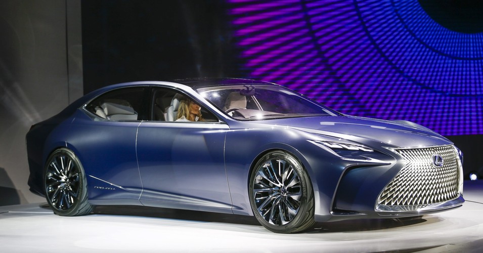Lexus LF - FC <br><br>  fot. EPA/TANNEN MAURY