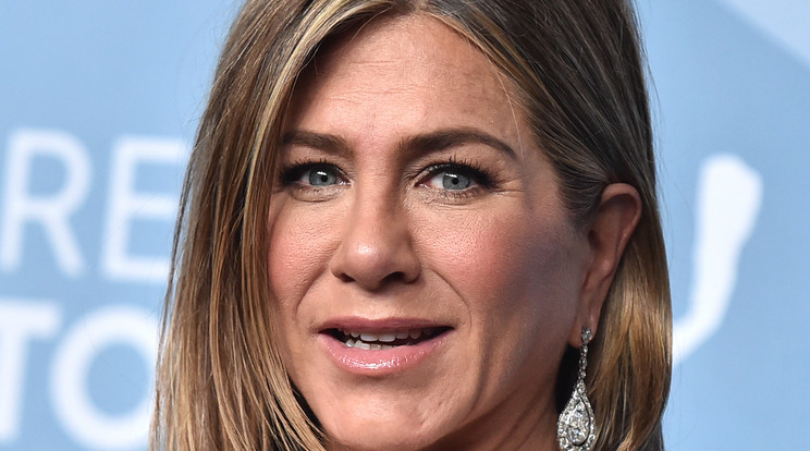 Jennifer Aniston új hajszínnel forgatja a Morning Show-t/ Fotó: Northfoto