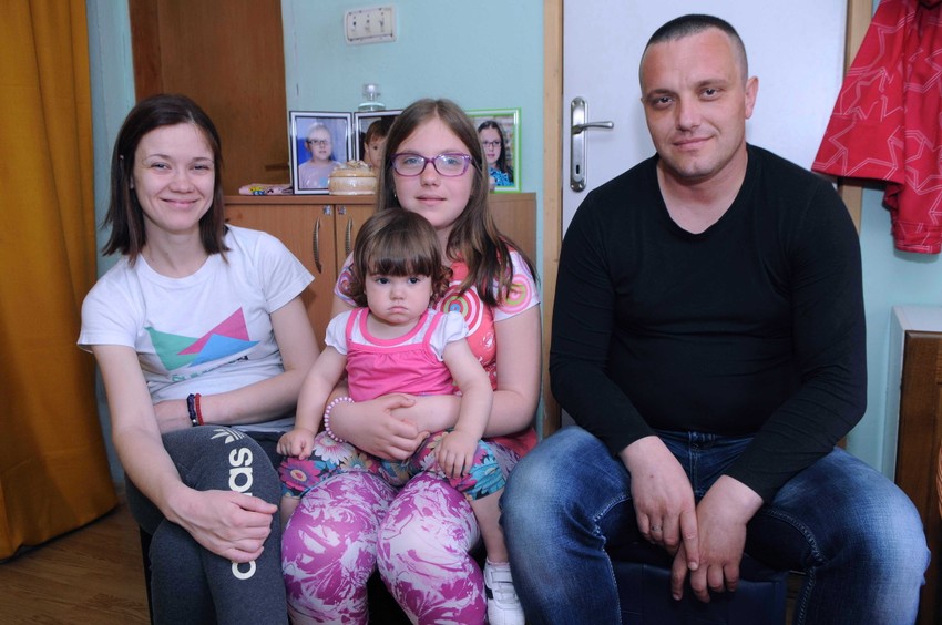 Za decu mora da bude: Porodica Bulatović