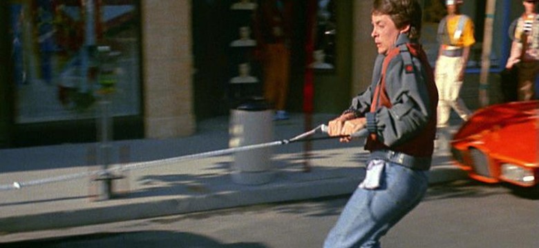 Marty McFly dostał samozawiązujące się buty. Szkoda, że nie latają