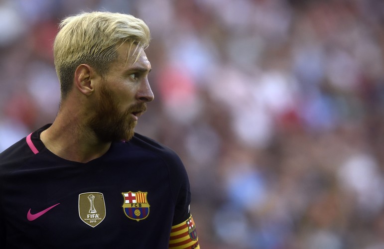 Lionel Messi zrobił się na blond. Dobrze mu w takiej fryzurze?