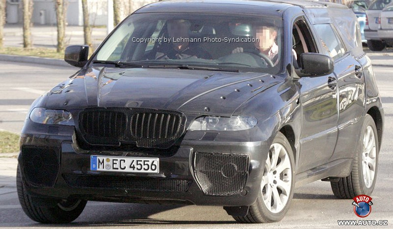 Zdjęcia szpiegowskie: BMW X6 – duże terenowe „coupe” na horyzoncie
