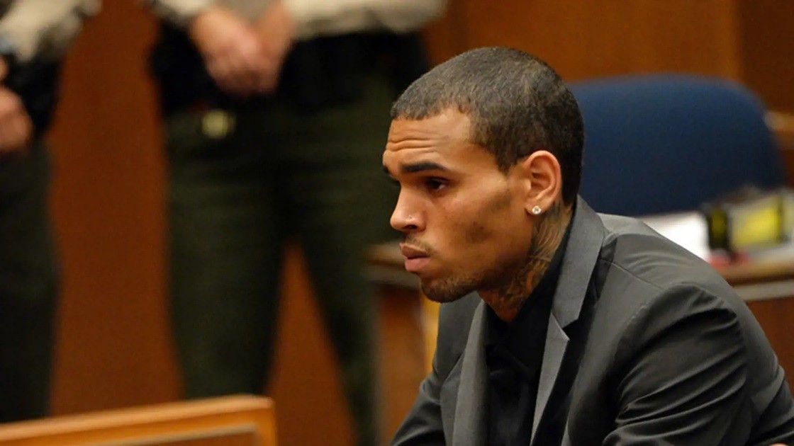 Americký spevák Chris Brown čelí vážnemu obvineniu. 