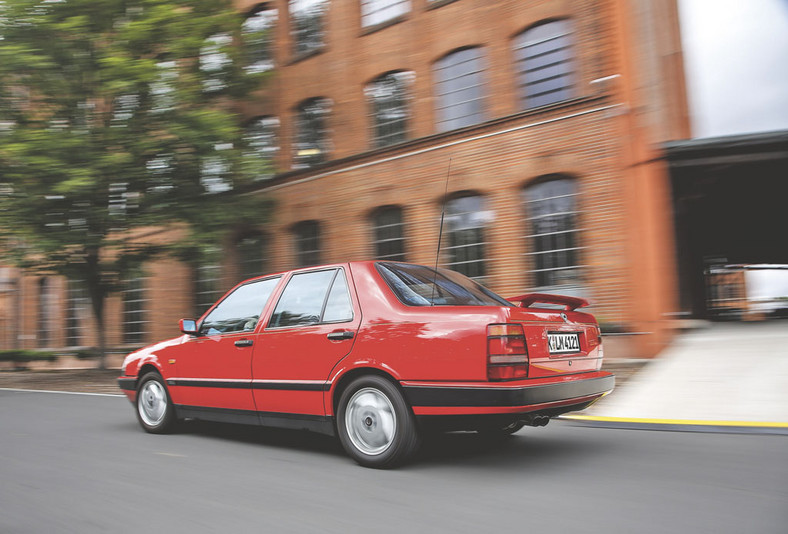 Lancia Thema 8.32 (1986-1992)
