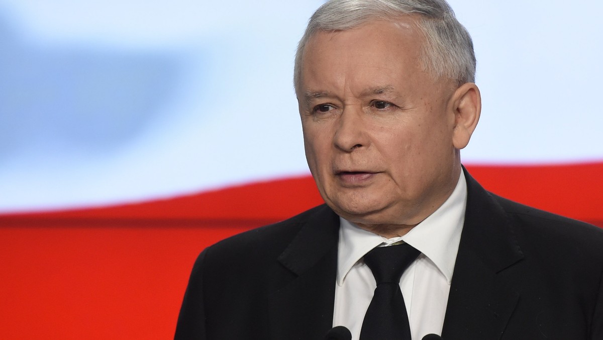 Prezes PiS Jarosław Kaczyński zapowiedział, że w możliwie najkrótszym czasie PiS przygotuje projekt ustawy dający PKW prawo sprawdzenia kart do głosowania m.in. tych użytych w wyborach samorządowych. Większy dostęp do dokumentów wyborczych postuluje m.in. Fundacja Batorego.