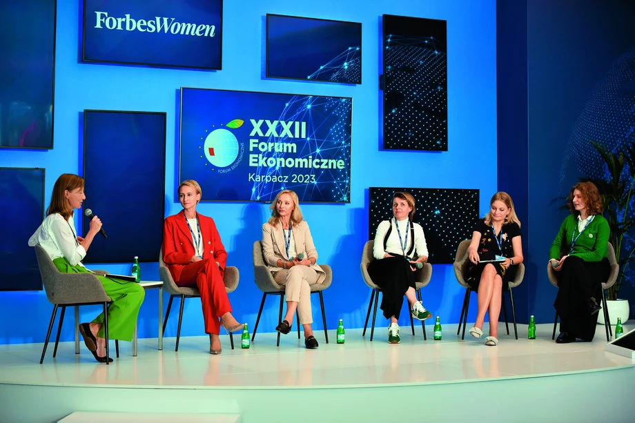 Czym nie jest różnorodność: (od lewej) Agnieszka Filipiak, Katarzyna Jung (Mondelēz), Renata Prys (McDonald’s), Katarzyna Zabratańska (Żabka), Barbara Stępień (L’Oréal), Zuzanna Karcz (Dom Spokojnej Młodości).