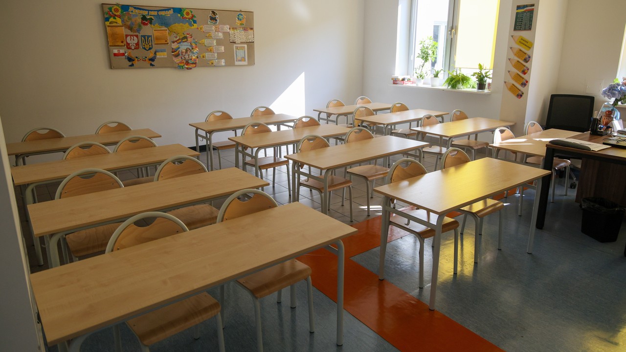 "Tak się kur** Polska bawi". Skandal na rozpoczęciu roku szkolnego