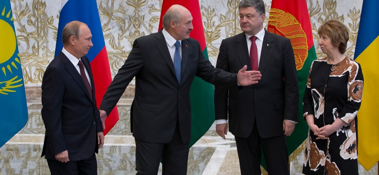 Poroszenko i Putin o zawieszeniu broni. Telefoniczna rozmowa prezydentów