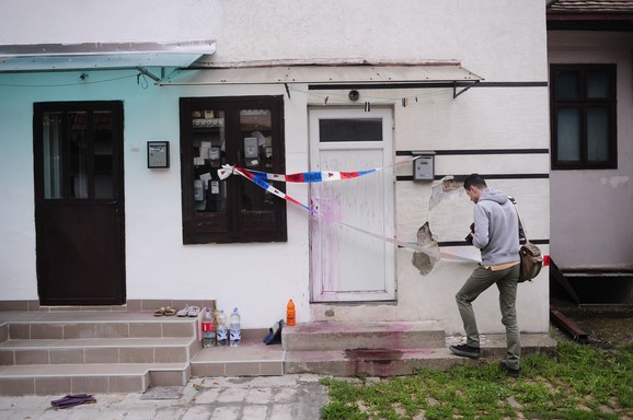 Na mestu zločina bili su vidljivi brojni tragovi horora koji se tu odigrao