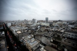 Korespondent francuskiego "Liberation" został pobity przez policję w Tunezji