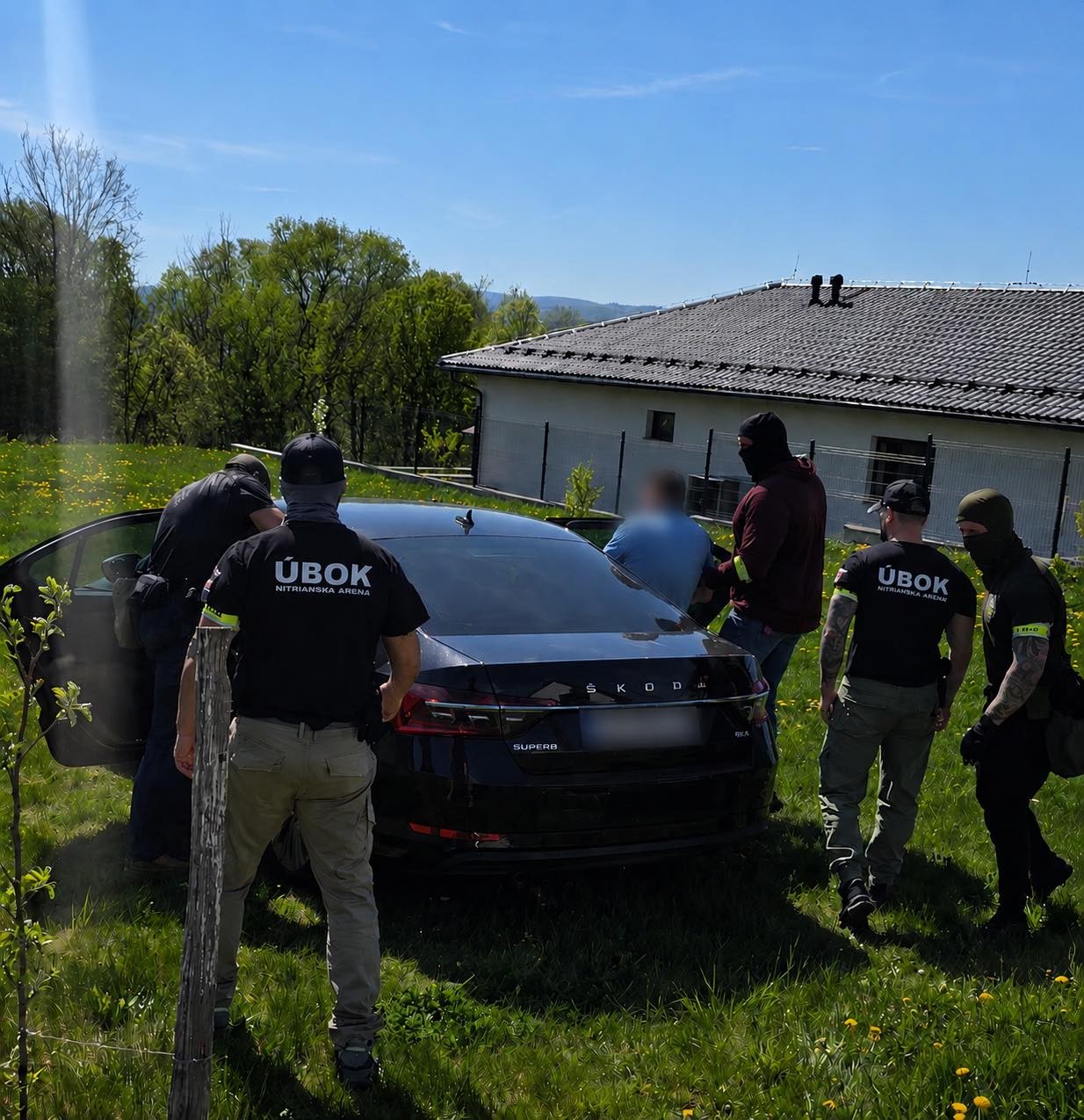 Vyšetrovateľ v rámci policajnej akcie Brat obvinil jednu osobu.