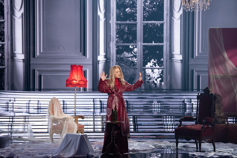 Barbara Kurdej-Szatan jako Adele w finale programu "Twoja twarz brzmi znajomo 15"