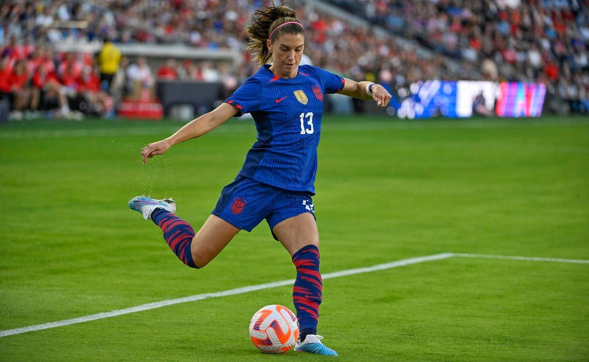 Kiedyś amerykańska piłkarka Heather Mitts, uważana była za najpiękniejszą sportsmenkę świata, dziś symbolem urody jest jej młodsza koleżanka Alex Morgan.