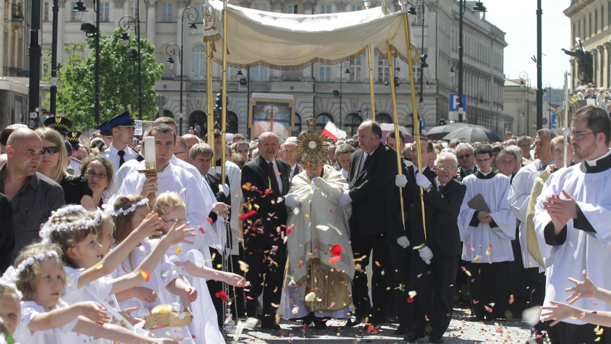 Uroczystości Bożego Ciała w Warszawie, fot., PAP/Bartłomiej Zborowski