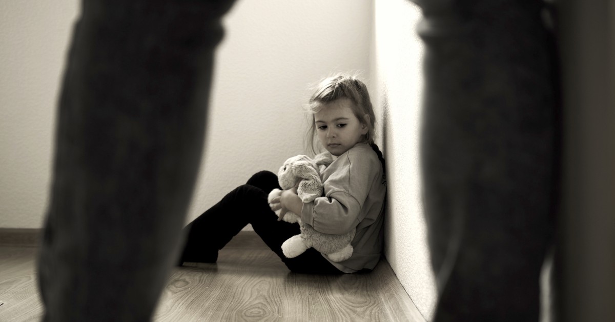 Uczeń w obliczu przemocy słownej. Co szkoła może zrobić już dziś?