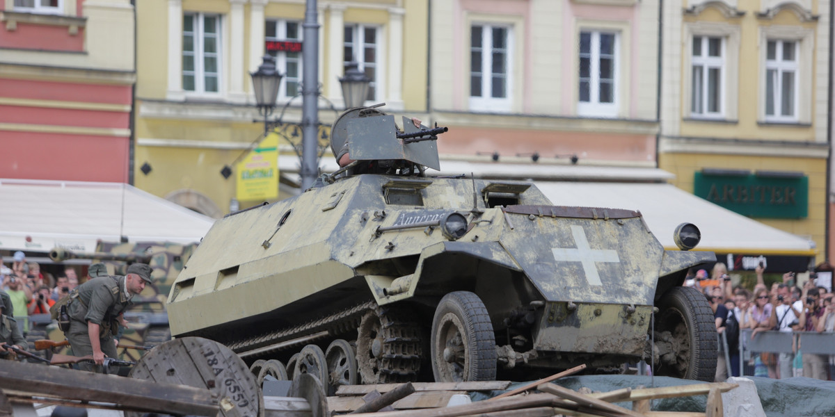 Rekonstrukcja Powstanie Warszawskie.