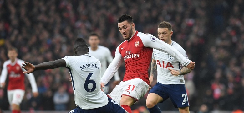 Liga angielska: Man City wciąż niepokonany, Arsenal górą w derbach, słaby występ Krychowiaka [WIDEO]