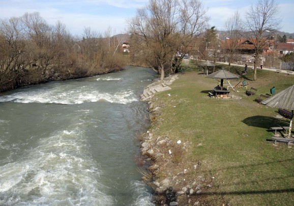 Mesto gde je dečak upao u Rzav