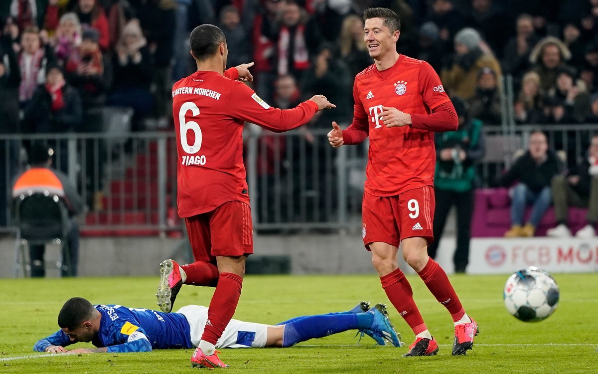 Thiago i Robert Lewandowski
