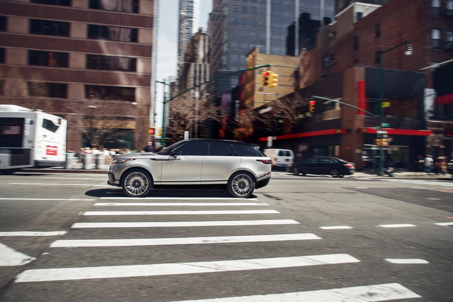 Na rynku motoryzacyjnym w ostatnim czasie pojawiła się kolejna odsłona świeżego modelu w katalogu Range Rover.