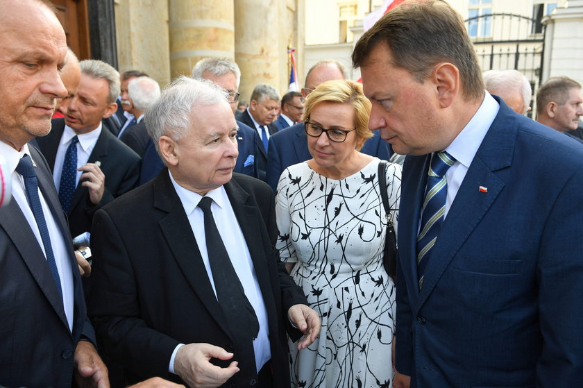 Minister nie mógł odmówić Kaczyńskiemu. Teraz się męczy