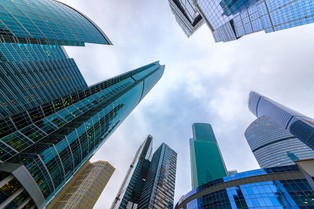 Pożegnanie z filantropią. Biznes zmienia modele działania