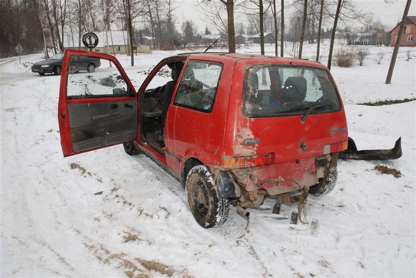 Porwał dziadkowi auto i rozbił