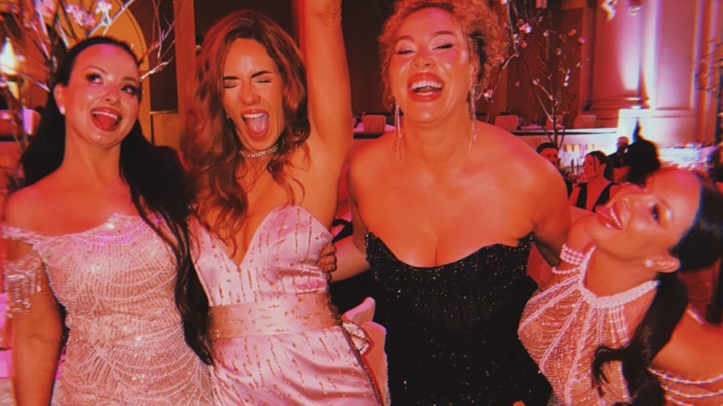 Plesová sezóna 2026 v podaní sestier Nízlových. Daniela a Veronika z dua Twiins majú rady poriadnu zábavu. IG: @danielatwiins/@veronikatwiins