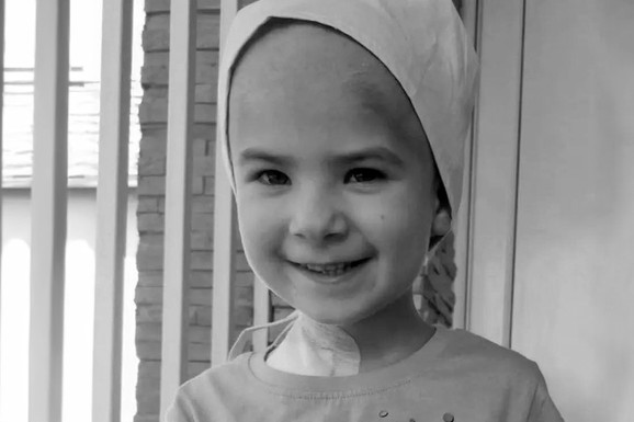 TUGA DO NEBA U KISAČU Umrla mala Ema (6) posle teške borbe sa opakom bolešću: "Sklopila je svoje umorne oči, otišla tamo gde nema bola"