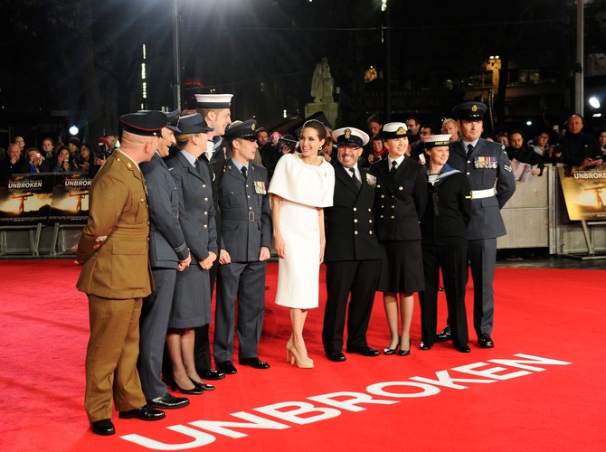 Angelina Jolie na premierze 'Unbroken' w Londynie