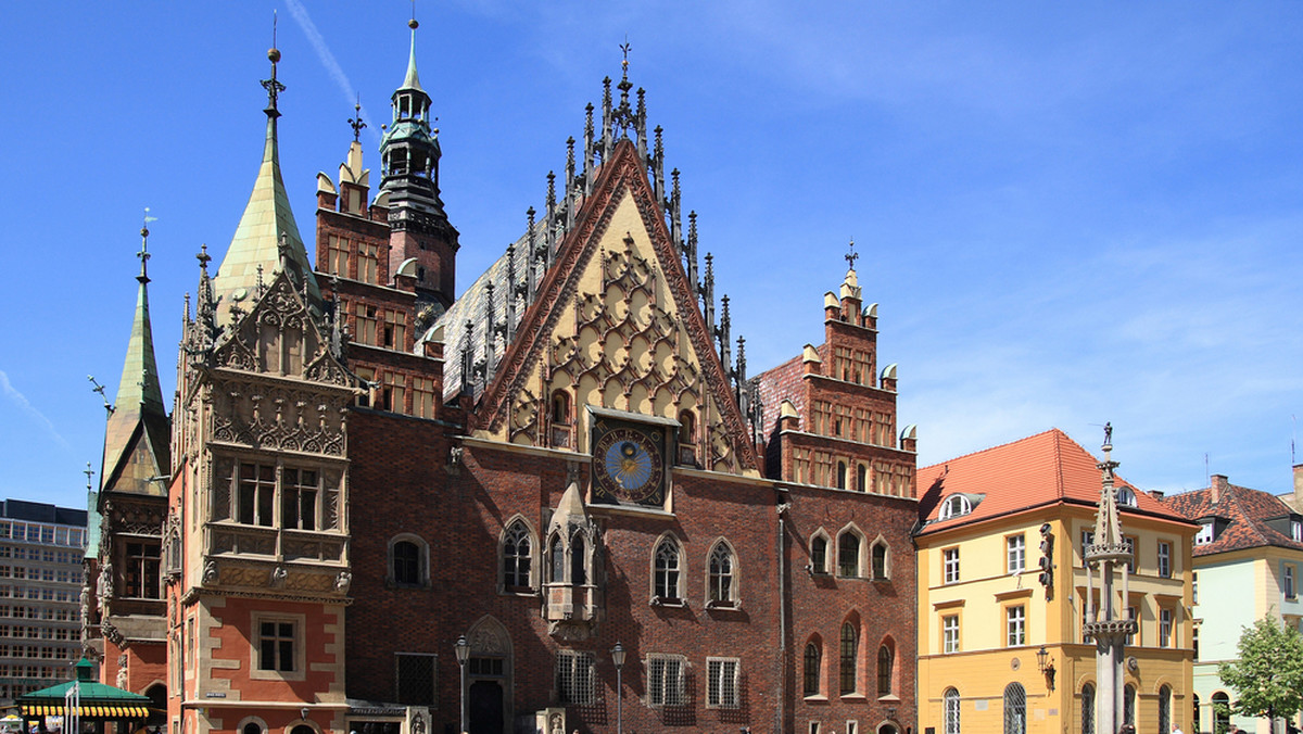 Otwarcie Muzeum Pana Tadeusza, Światowy Kongres Tłumaczy Literatury Polskiej oraz projekt budowy wzorcowego osiedla to niektóre wydarzenia z dziedziny literatury i architektury, zaplanowane we Wrocławiu w ramach programu Europejskiej Stolicy Kultury (ESK) w 2016 r.