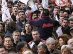 Pieniądz tłumi bunt