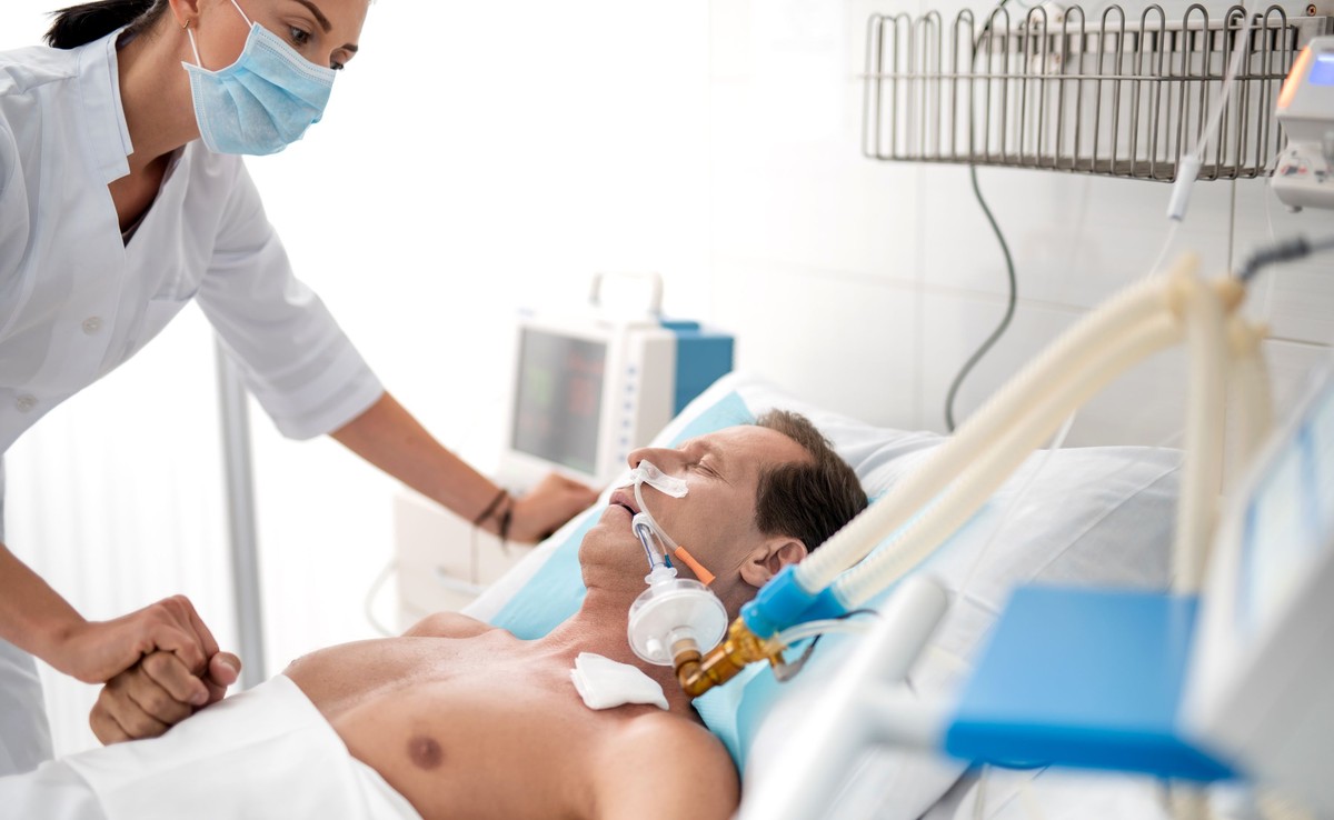 20 tys. zł za zakażenie COVID-19 skutkujące niewydolnością oddechową, 40 tys. zł za utratę macicy, 15 tys. zł za stomię, 20 tys. zł za pogorszenie jakości życia w postaci ubezwłasnowolnienia, 100 tys. zł za doprowadzenie do stanu wegetatywnego – to przykłady jednostkowych wycen