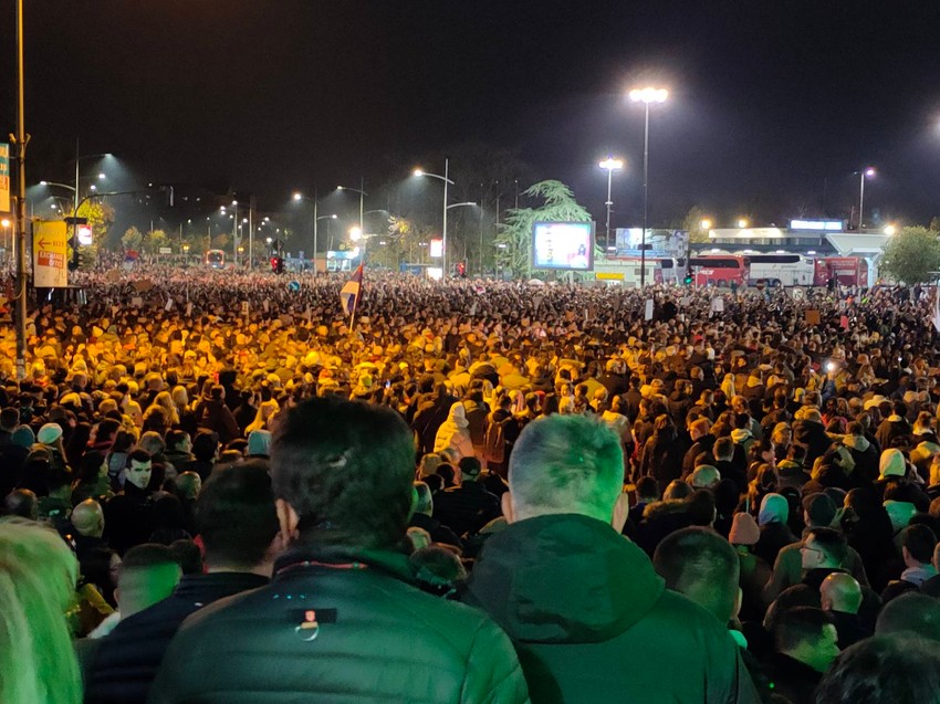 Protest u Novom Sadu ispred Železničke stanice Novi Sad održan 5.novembra