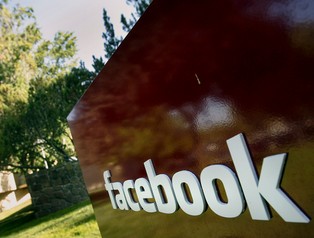 Goldman Sachs zainwestował w Facebook i wycenił go na 50 mld dolarów