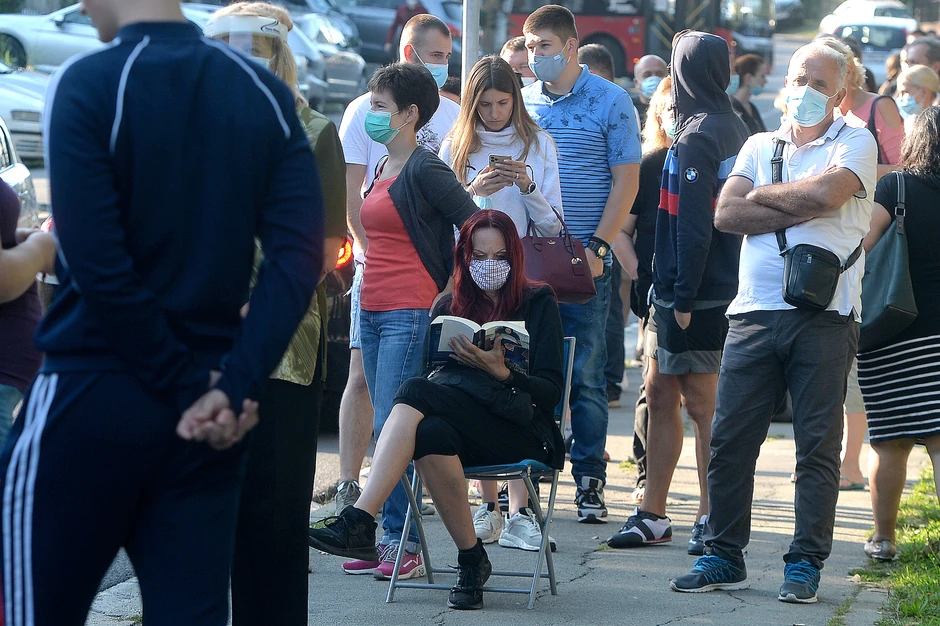 Prvi došli već oko 4.00