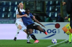 Zespół Kamila Glika coraz bliżej spadku. AC Milan strzelił siedem goli!