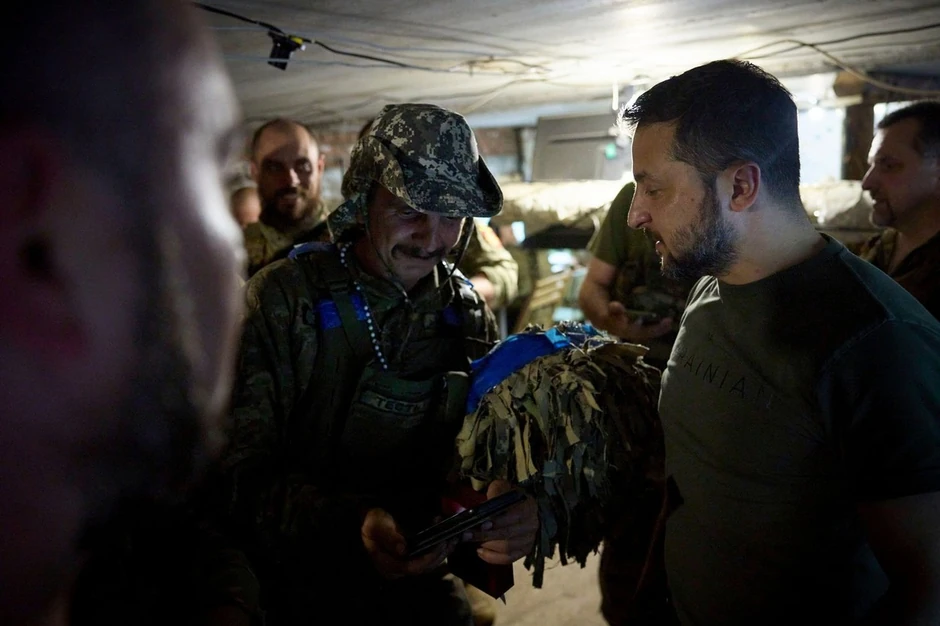 Zelenski sa vojnicima