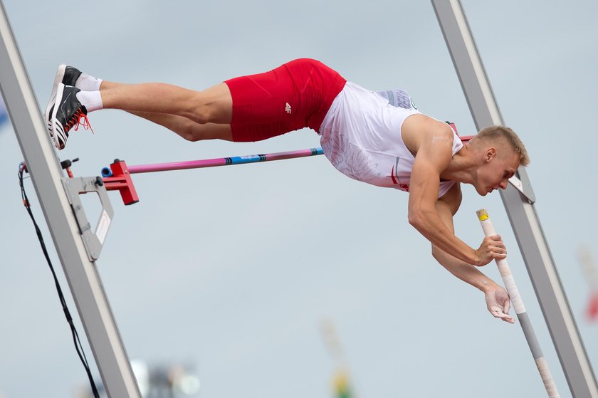 Robert Sobera sensacyjnym mistrzem Europy! Renaud Lavillenie zawiódł