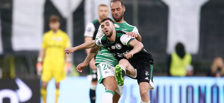 Legia przegrała z Lechią po golu z ponad połowy boiska w ostatniej akcji meczu [WIDEO]