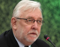 Były prezes TK o referendum: Ilość głupstw osiągnęła pułap możliwości